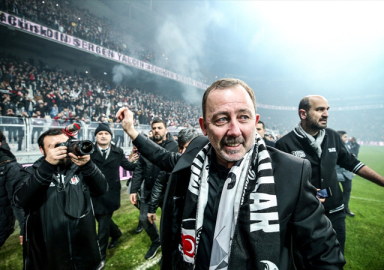 Beşiktaş'ta Sergen Yalçın coşkusu!