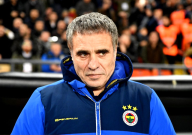 Ersun Yanal ile yollar ayrıldı