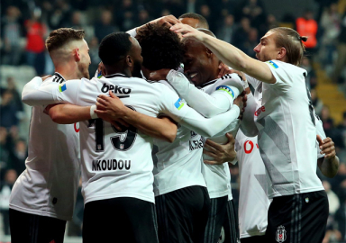 Beşiktaş derbi öncesi rahat kazandı! 2-1