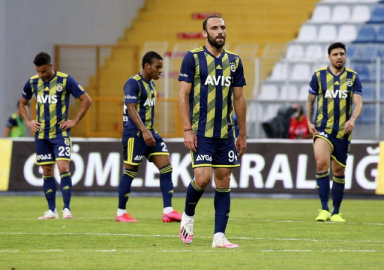 Fenerbahçe'ye bir darbe de Kasımpaşa'dan! 2-0