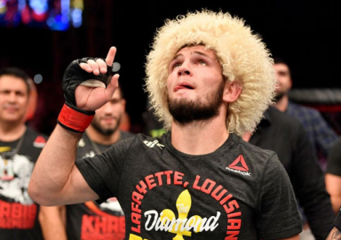 Khabib Nurmagomedov zirvede bıraktı! Ringlere veda etti