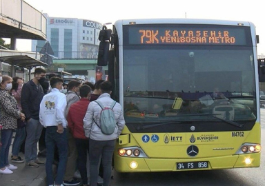 İstanbul'da toplu taşımada yoğunluk