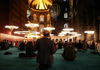 Ayasofya Camii'nde 86 yıl sonra Mevlit Kandili