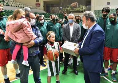 Ayda ve Atakan, Bornova Belediyespor antrenmanında