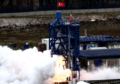 Ay'a gidecek yerli roket ilk sınavı geçti