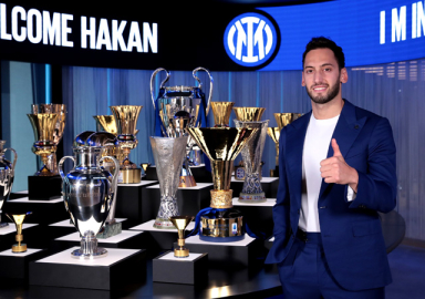 Hakan Çalhanoğlu Inter'de