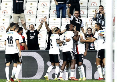 Beşiktaş-Dortmund maçının ilk 11'leri belli oldu