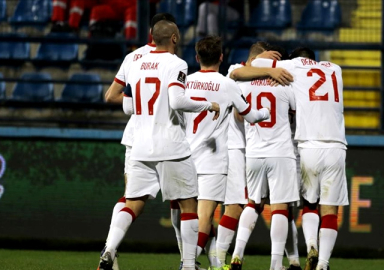 A Milli Takım play-off'ta! Karadağ 1-2 Türkiye