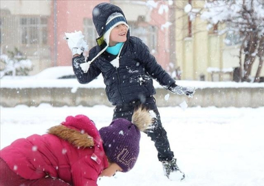 Bazı il ve ilçelerde eğitime ara verildi