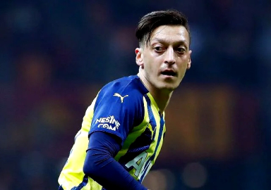 Fenerbahçe'de Mesut Özil depremi sürüyor! Menajeri İstanbul'a geliyor