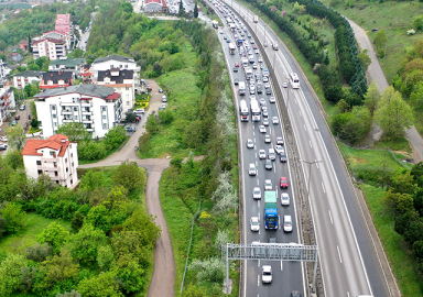 İstanbul'da bayram trafiği başladı!