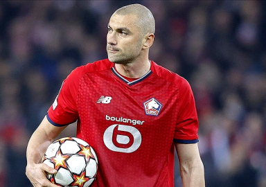 Burak Yılmaz'dan 5 yıllık imza