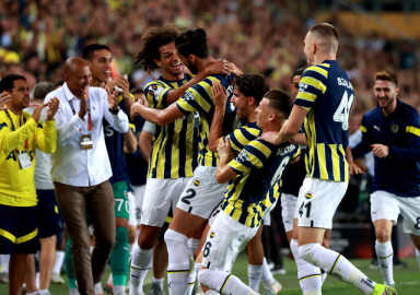 Fenerbahçe uzatmalarda kazandı! 2-1