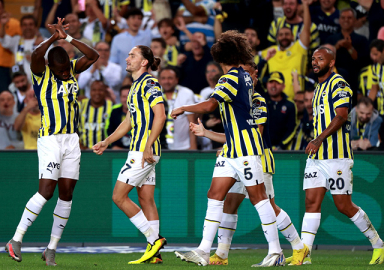 Fenerbahçe Alanyaspor'u 5 golle mağlup etti