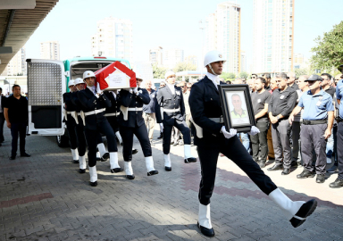 Şehit polis memuru Sedat Gezer son yolculuğuna uğurlandı