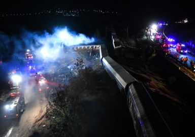 Yunanistan'da korkunç tren faciası: Onlarca ölü ve yaralı var