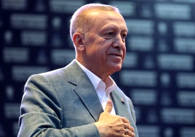 Cumhurbaşkanı Erdoğan'dan depremzede öğrencilere ek kontenjan müjdesi