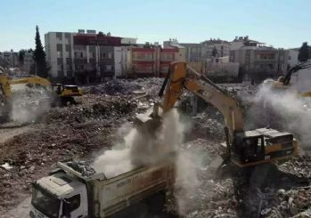 Adıyaman'da depremin yıkımı gözler önüne serildi