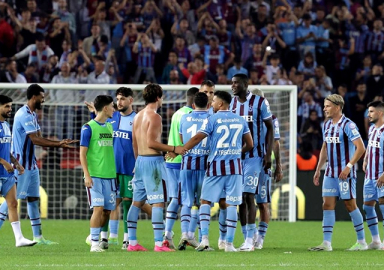 Trabzonspor, Beşiktaş'ı bozguna uğrattı! 3-0