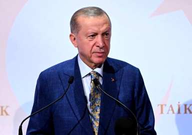 Erdoğan'dan yatırımcılara çağrı: Güvenli liman olmayı sürdürüyoruz!