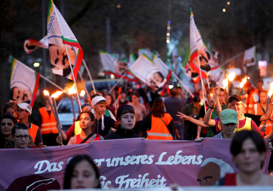 Almanya, terörist başı Öcalan'ı yasakladı