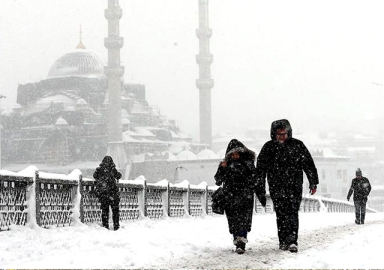 İstanbul'a kar geliyor! 13 kent için alarm verildi