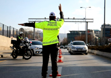 Trafik cezalarında yeni dönem! Süre uzatıldı