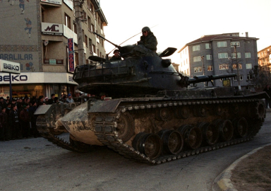 Tarihin kara lekesi! 28 Şubat darbesi