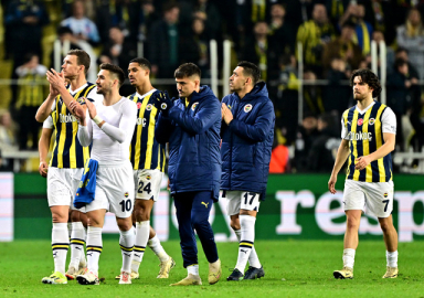 Fenerbahçe, Konferans Ligi'nde çeyrek finalde!