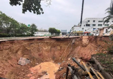 Çin'de demir yolu inşaatı çöktü: 13 işçi kayboldu