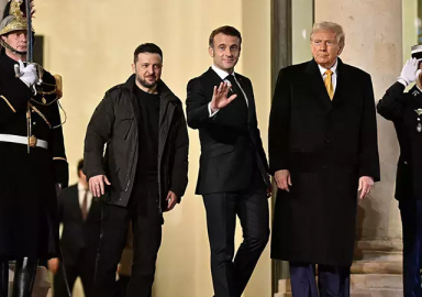 Macron, Zelenskiy ve Trump Paris'te buluştu