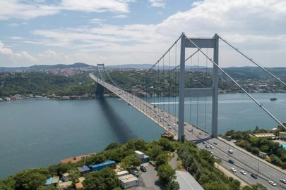 İstanbul Boğazı'nda gemi trafiği açıldı